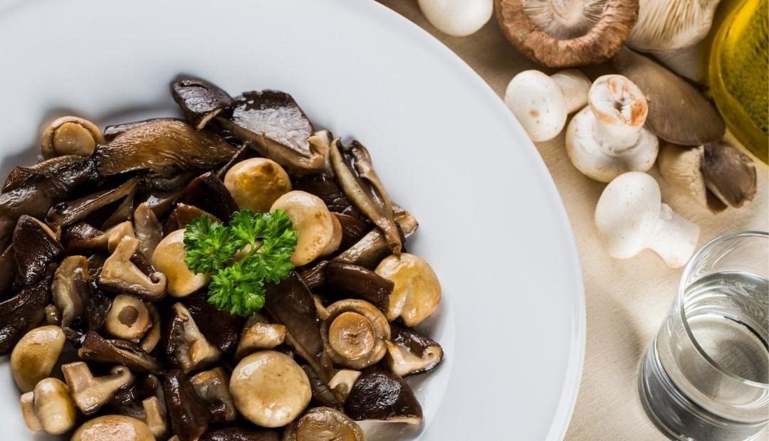 5 Reasons Why You Should Add Mushrooms To Your Diet Cover Photo