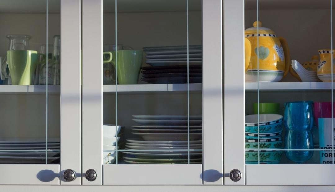 Kitchen Cleaning 101: 8 Steps for Organizing Your Cabinets Cover Photo