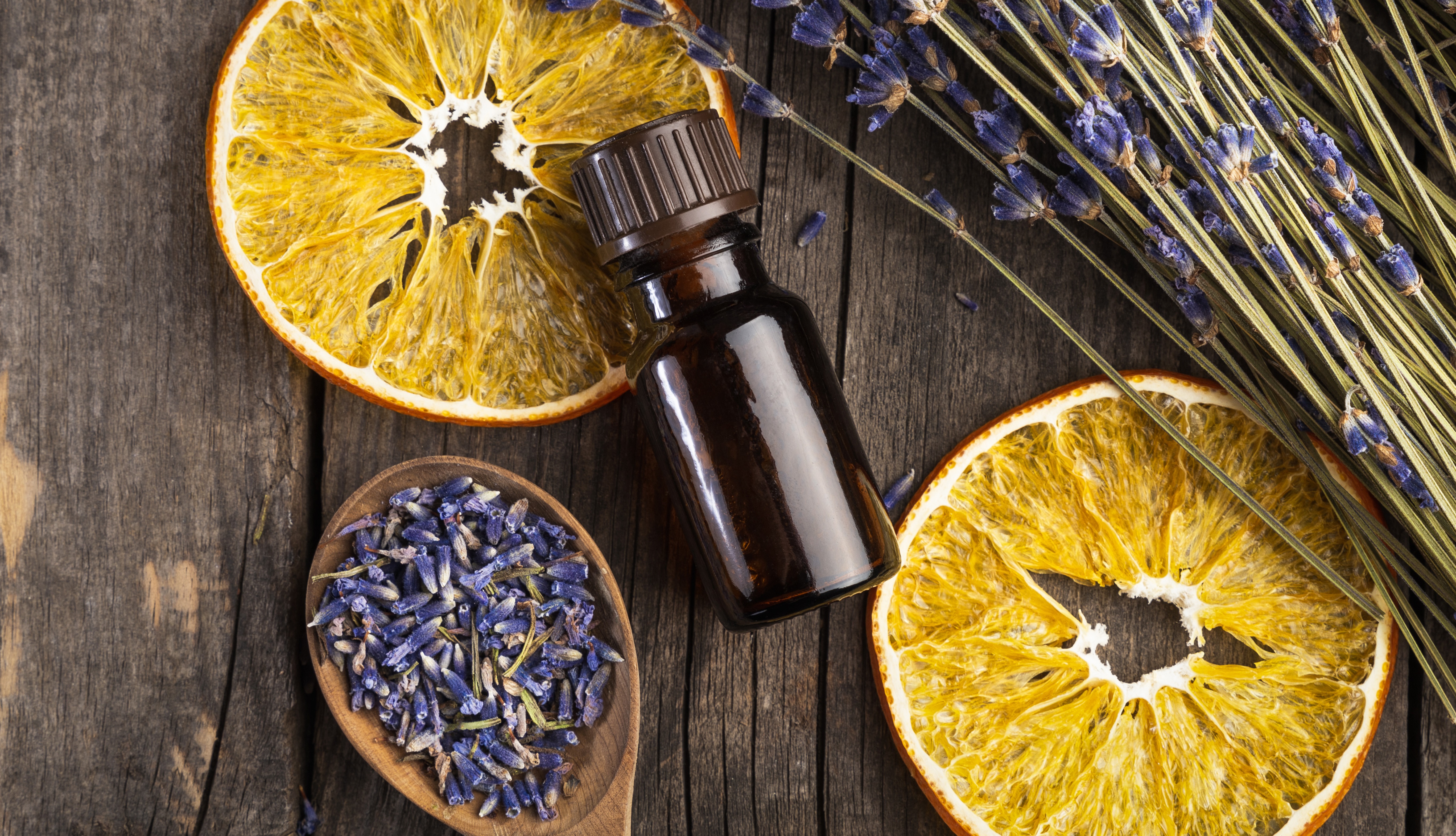 5 Useful Things You Can Make With Essential Oils Cover Photo