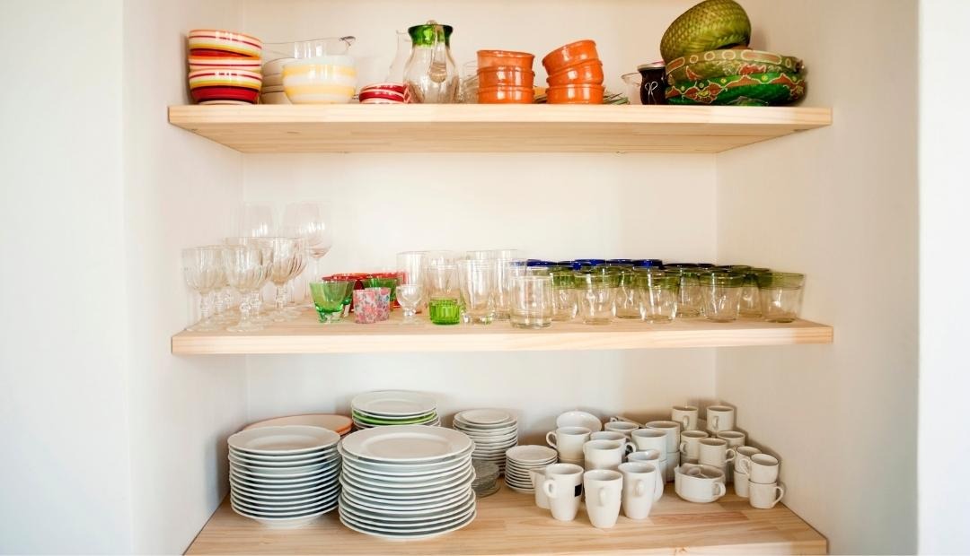 8-Step Guide to Keeping Your Kitchen Cabinets Organized Cover Photo