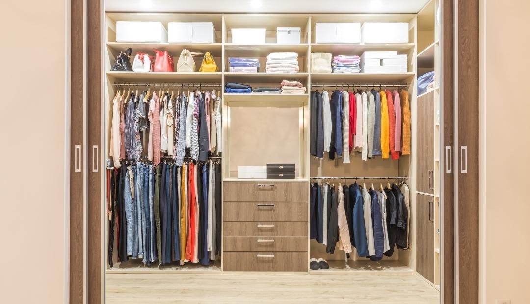 Make Space in Your Wardrobe by Cleaning Out Your Closet  Cover Photo
