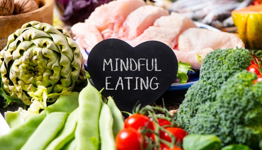 Kickstart a Mindful Eating Habit With These Tips Cover Photo