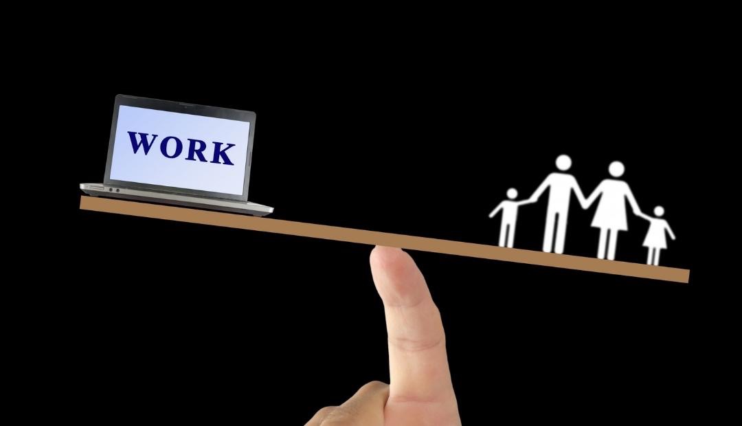Parenting and Your Job:  Tips on a Good Work Life Balance Cover Photo