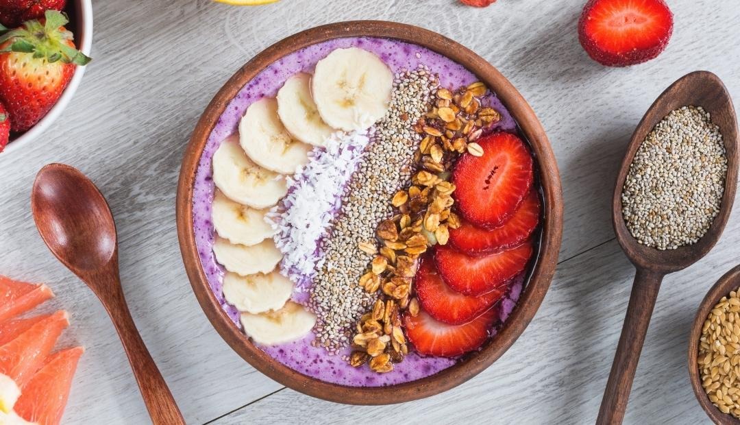 5 Delicious Smoothie Bowl Recipe Ideas for Any Time of Day Cover Photo