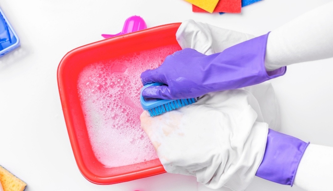 Get Rid Of Common Stains Easily With These Tips Cover Photo